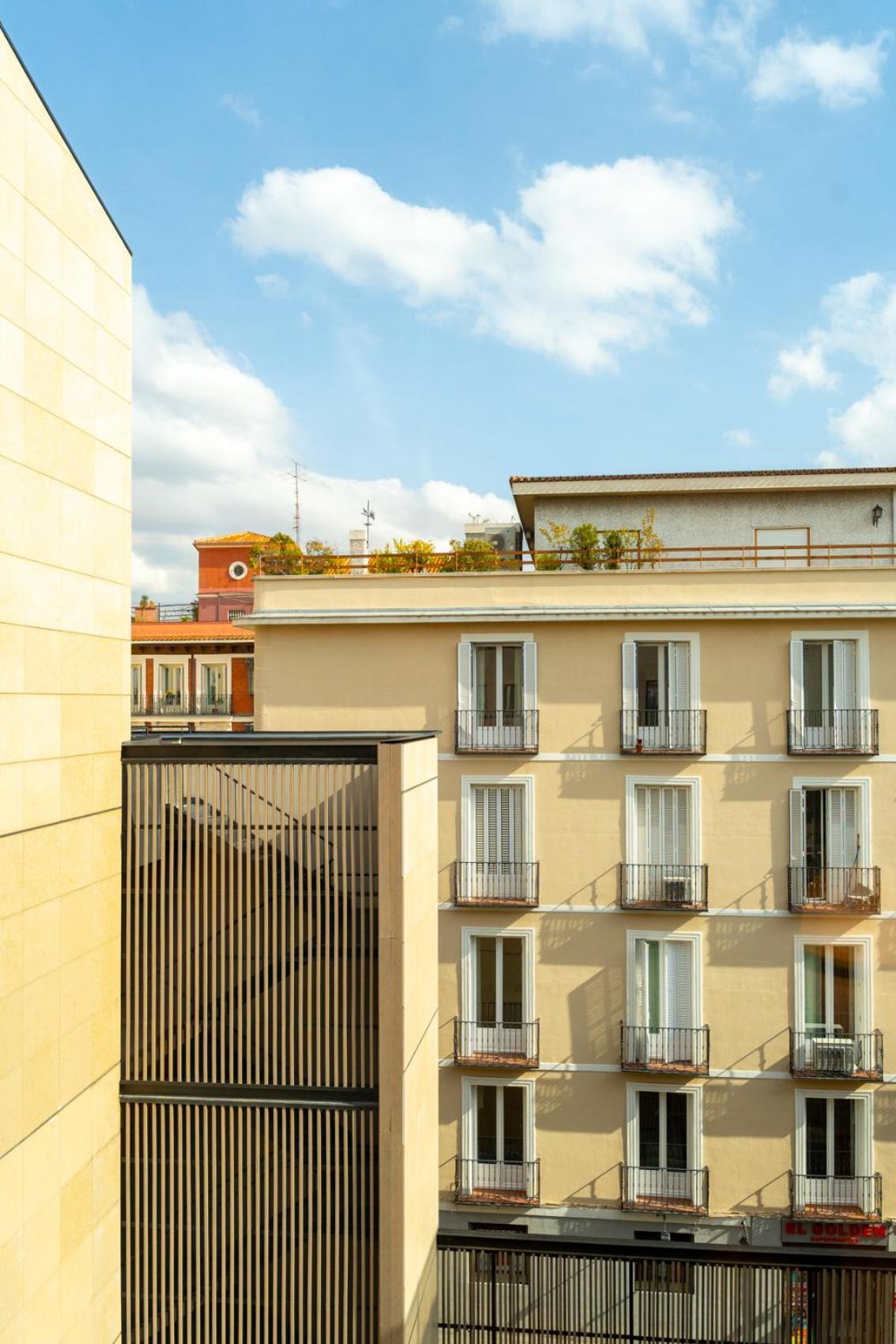 Ocean Drive Madrid Hotel Bagian luar foto